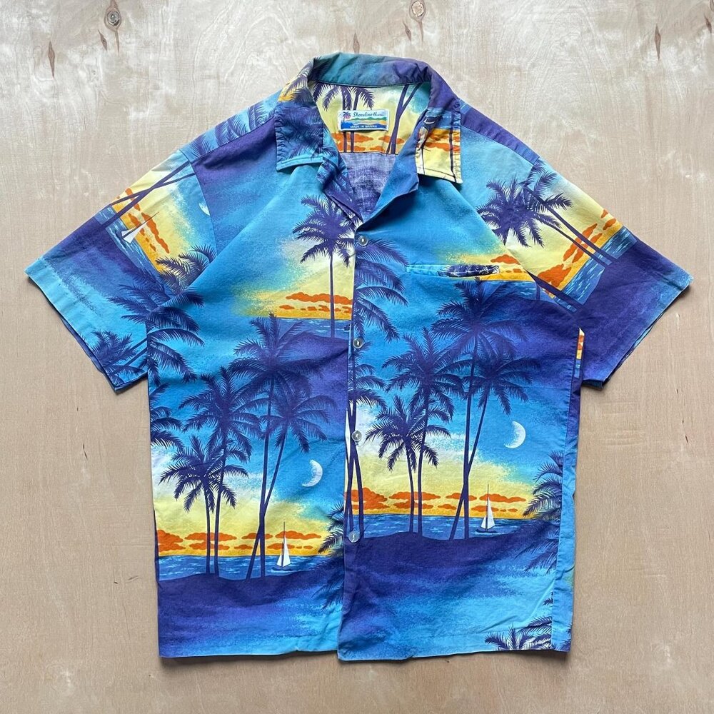 Vintage 90s Shoreline Hawaii Sunset Print Aloha Shirt / Size Men's Medium